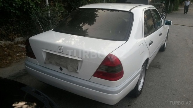 Mercedes C 180 1997, 134,897 km - 1.8 l - Bakı