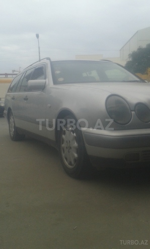 Mercedes E 240 1998, 252,000 km - 2.4 l - Bakı