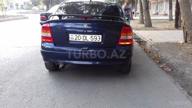 Opel Astra 1999, 300,000 km - 1.6 l - Gəncə