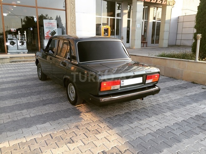LADA (VAZ) 2107 2010, 39,600 km - 1.6 л - Quba