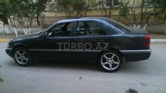Mercedes C 180 1995, 3,710 km - 1.8 л - Sumqayıt