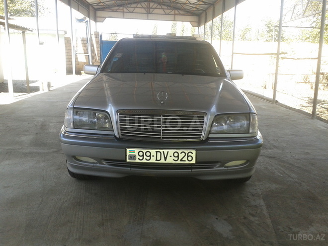 Mercedes C 200 1999, 250,000 km - 2.0 l - Saatlı