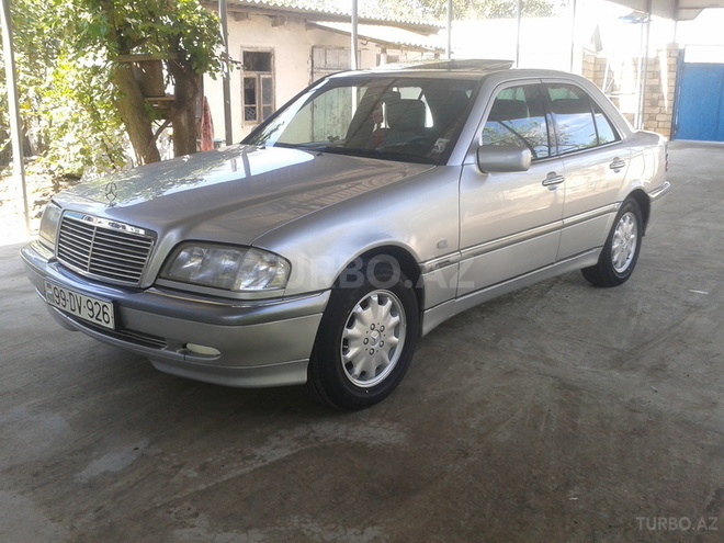 Mercedes C 200 1999, 250,000 km - 2.0 l - Saatlı