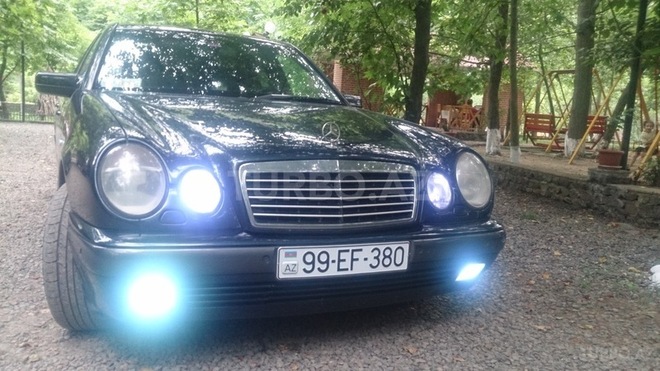 Mercedes E 220 1999, 325,000 km - 2.2 l - Lənkəran