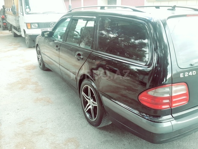 Mercedes E 240 1999, 213,000 km - 2.4 l - Bakı