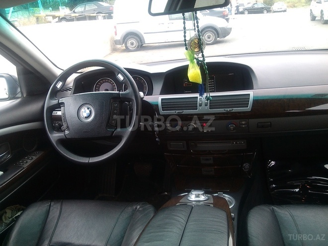 BMW 735 2001, 275,500 km - 3.6 l - Bakı