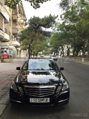 Mercedes E 250 2009, 172,000 km - 2.5 л - Bakı