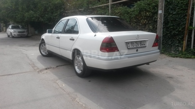 Mercedes C 180 1997, 134,897 km - 1.8 l - Bakı