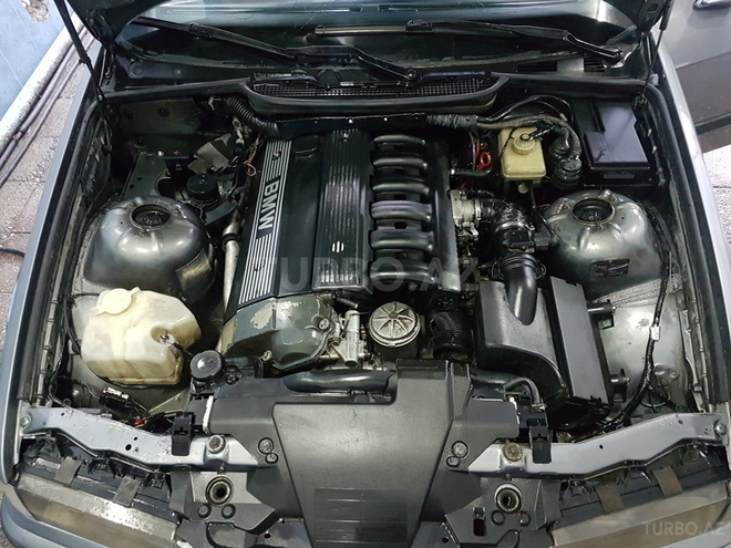 BMW 320 1994, 225,000 km - 2.0 l - Sumqayıt