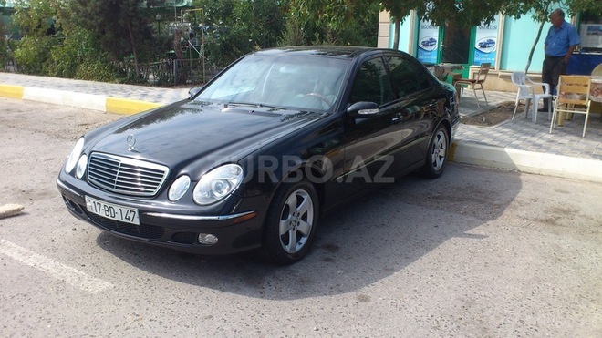 Mercedes E 320 2004, 256,000 km - 3.2 l - Sumqayıt