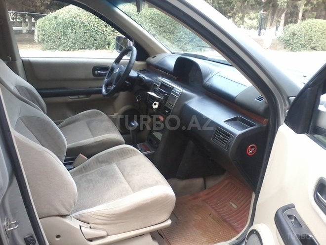 Nissan X-Trail 2002, 172,000 km - 2.4 l - Sumqayıt