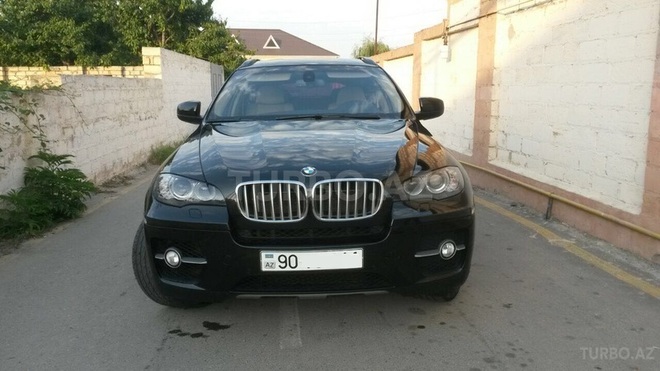 BMW X6 2011, 54,000 km - 4.4 l - Quba