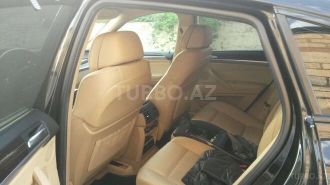 BMW X6 2011, 54,000 km - 4.4 l - Quba