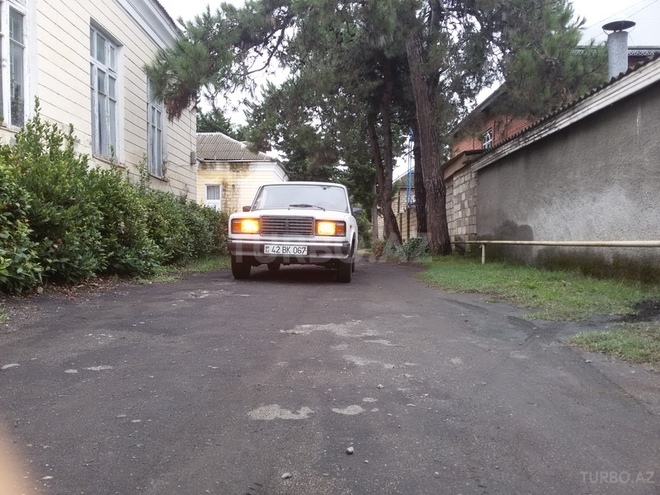LADA (VAZ) 2107 2006, 27,000 km - 1.6 l - Lənkəran