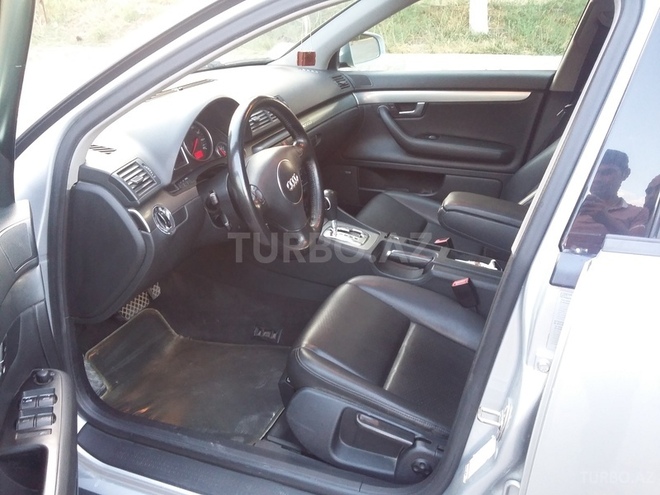 Audi A4 2001, 229,000 km - 1.8 л - Bakı