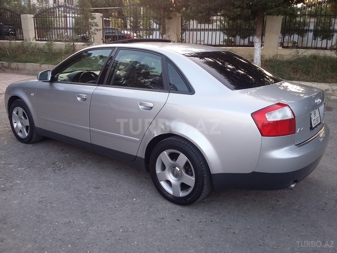 Audi A4 2001, 229,000 km - 1.8 л - Bakı
