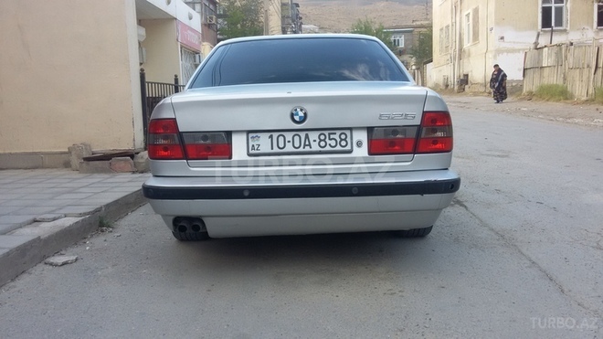 BMW 525 1995, 200,000 km - 2.5 л - Bakı