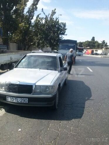 Mercedes 190 1990, 250,000 km - 2.0 l - Bakı