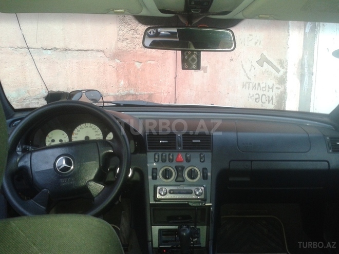 Mercedes C 240 1998, 242,345 km - 2.4 l - Bakı