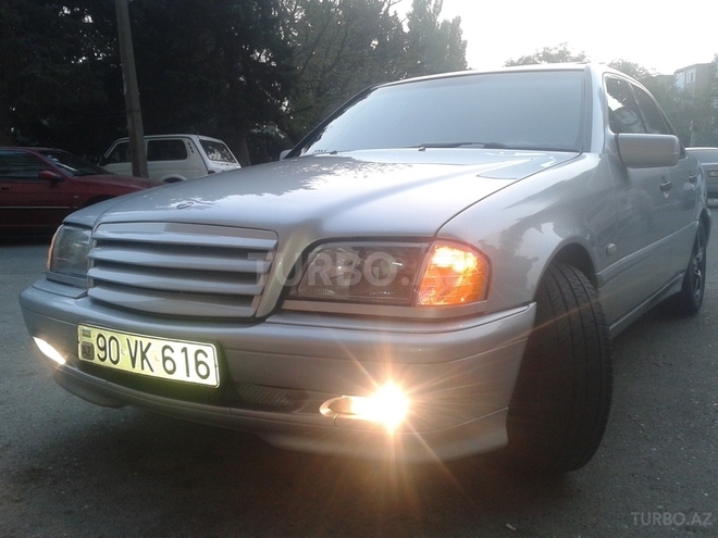 Mercedes C 240 1998, 242,345 km - 2.4 l - Bakı