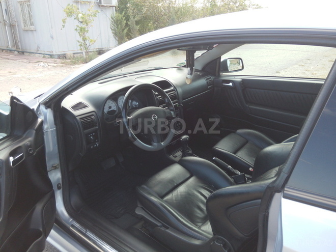 Opel Astra 2002, 150,000 km - 2.2 l - Bakı