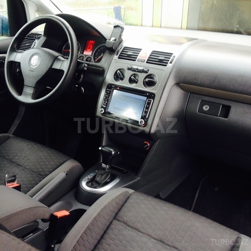 Volkswagen Touran 2007, 220,004 km - 2.0 l - Qusar
