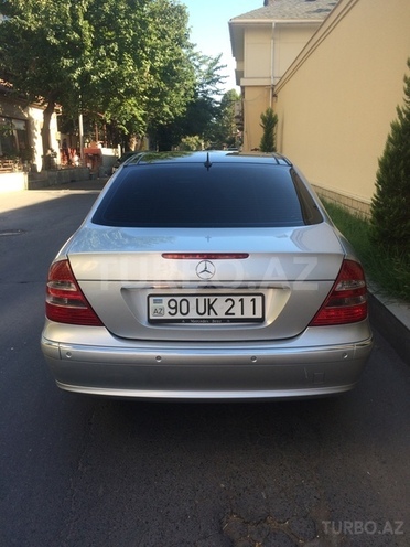 Mercedes E 240 2004, 240,000 km - 2.6 l - Bakı