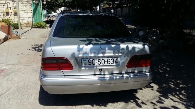 Mercedes E 300 1997, 460,000 km - 3.0 l - Bakı