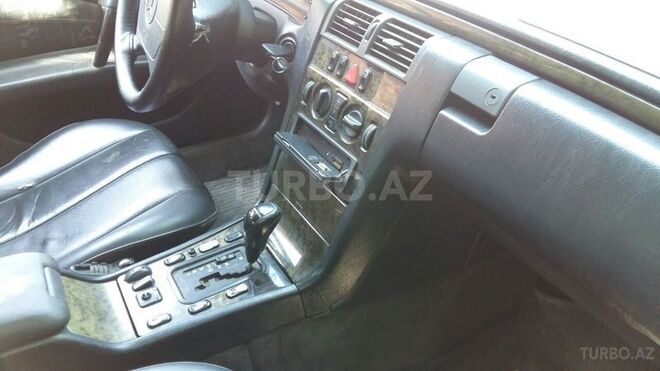 Mercedes E 300 1997, 460,000 km - 3.0 l - Bakı