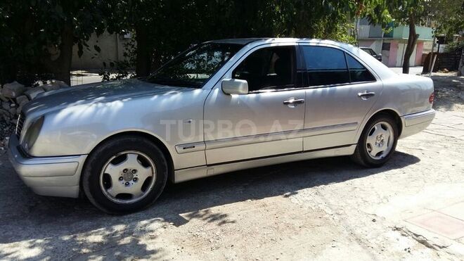 Mercedes E 300 1997, 460,000 km - 3.0 l - Bakı