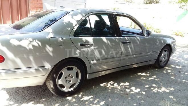 Mercedes E 300 1997, 460,000 km - 3.0 l - Bakı