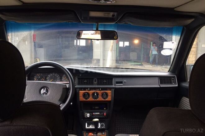Mercedes 190 1991, 276,510 km - 2.0 л - Cəlilabad