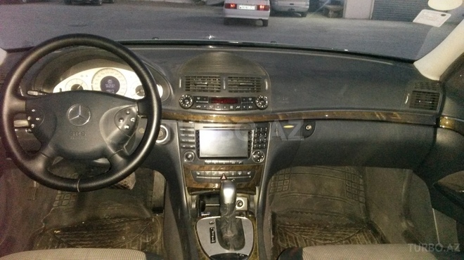 Mercedes E 270 2002, 205,000 km - 2.7 л - Bakı