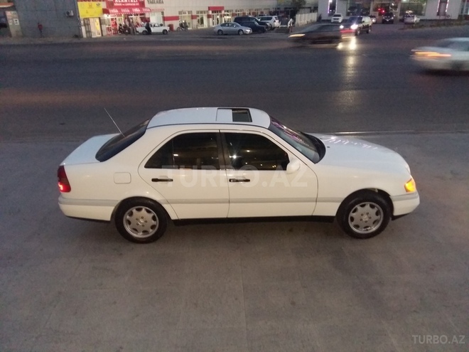 Mercedes C 180 1996, 300,000 km - 1.8 l - Bakı