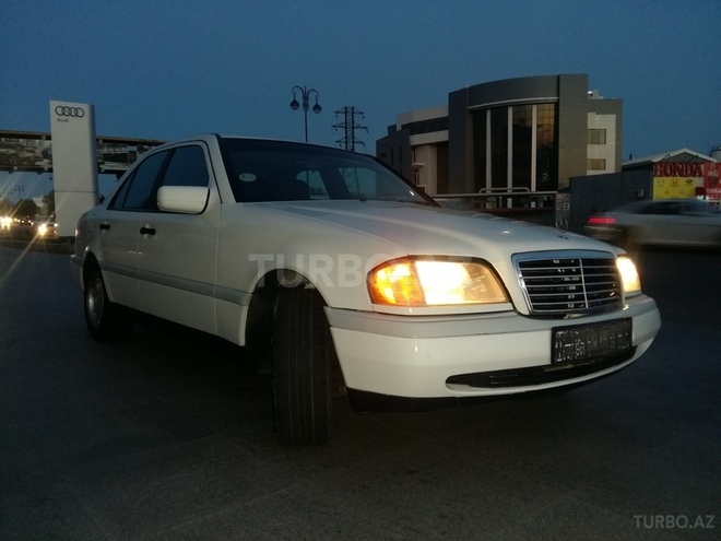 Mercedes C 180 1996, 300,000 km - 1.8 l - Bakı
