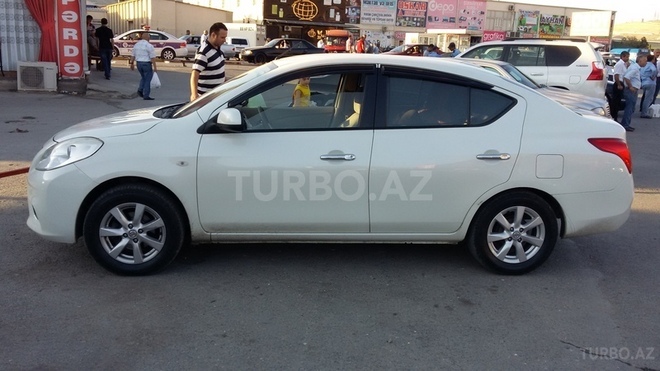 Nissan Sunny 2012, 120,000 km - 0.2 л - Bakı