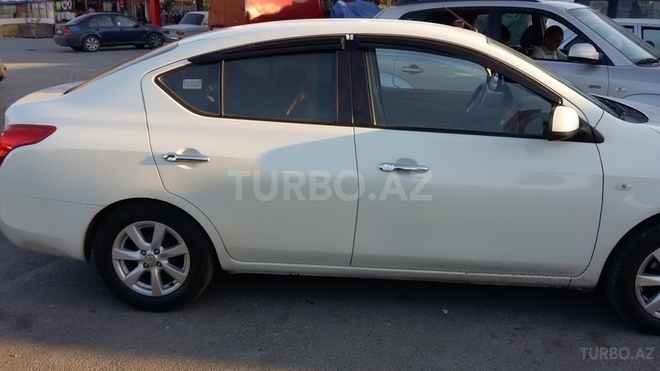 Nissan Sunny 2012, 120,000 km - 0.2 л - Bakı