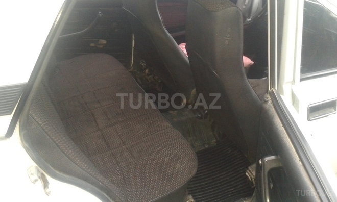 LADA (VAZ) 2107 2004, 95,000 km - 1.5 л - Quba