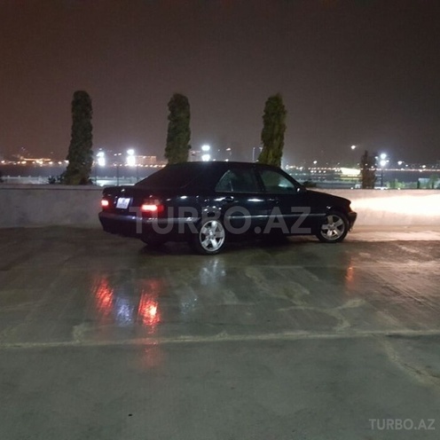 Mercedes C 230 1999, 157,000 km - 2.3 l - Bakı