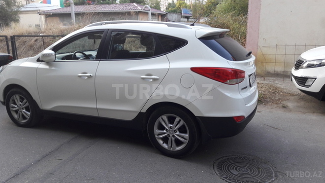 Hyundai ix35 2012, 88,000 km - 2.0 l - Bakı