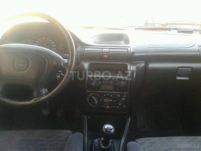 Opel Astra 1997, 2,998,245 km - 1.6 l - Bakı