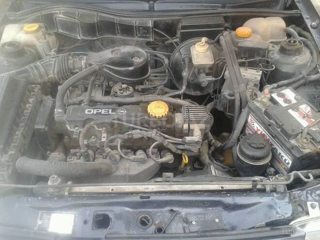 Opel Astra 1997, 2,998,245 km - 1.6 l - Bakı