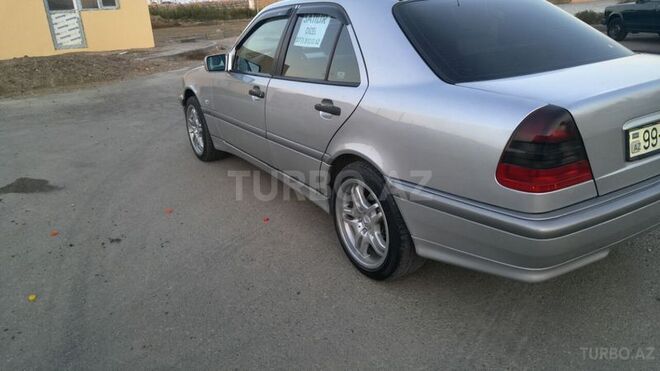 Mercedes E 220 2000, 295,680 km - 2.2 l - Bakı