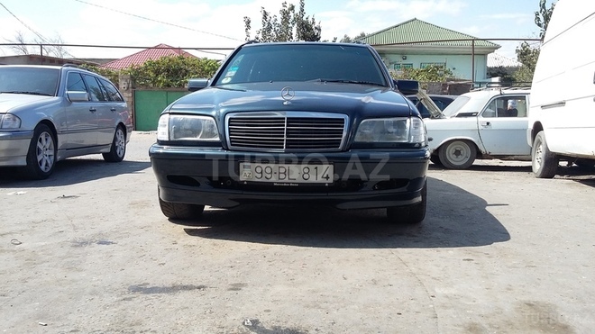 Mercedes C 220 1998, 245,000 km - 2.2 l - Sumqayıt