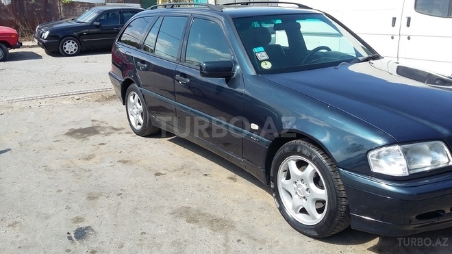 Mercedes C 220 1998, 245,000 km - 2.2 l - Sumqayıt