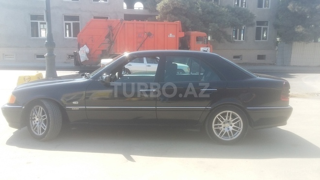 Mercedes C 220 1999, 270,358 km - 2.2 l - Bakı