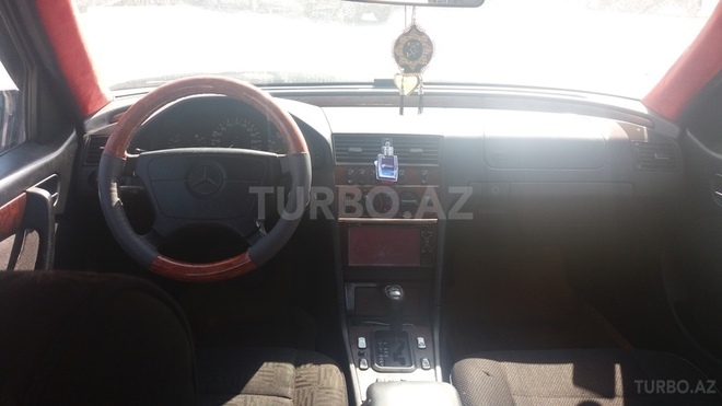 Mercedes C 200 1998, 2,870,000 km - 2.0 l - Bakı