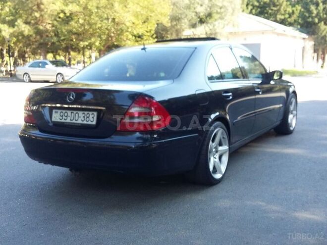 Mercedes E 220 2003, 189,700 km - 2.2 l - Bakı