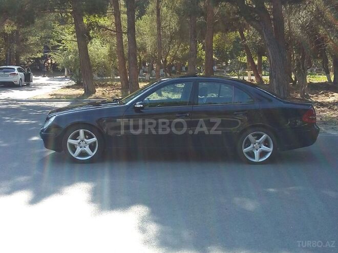 Mercedes E 220 2003, 189,700 km - 2.2 l - Bakı