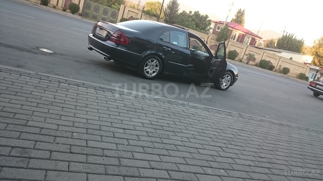 Mercedes E 270 2002, 360 km - 2.7 l - Balakən